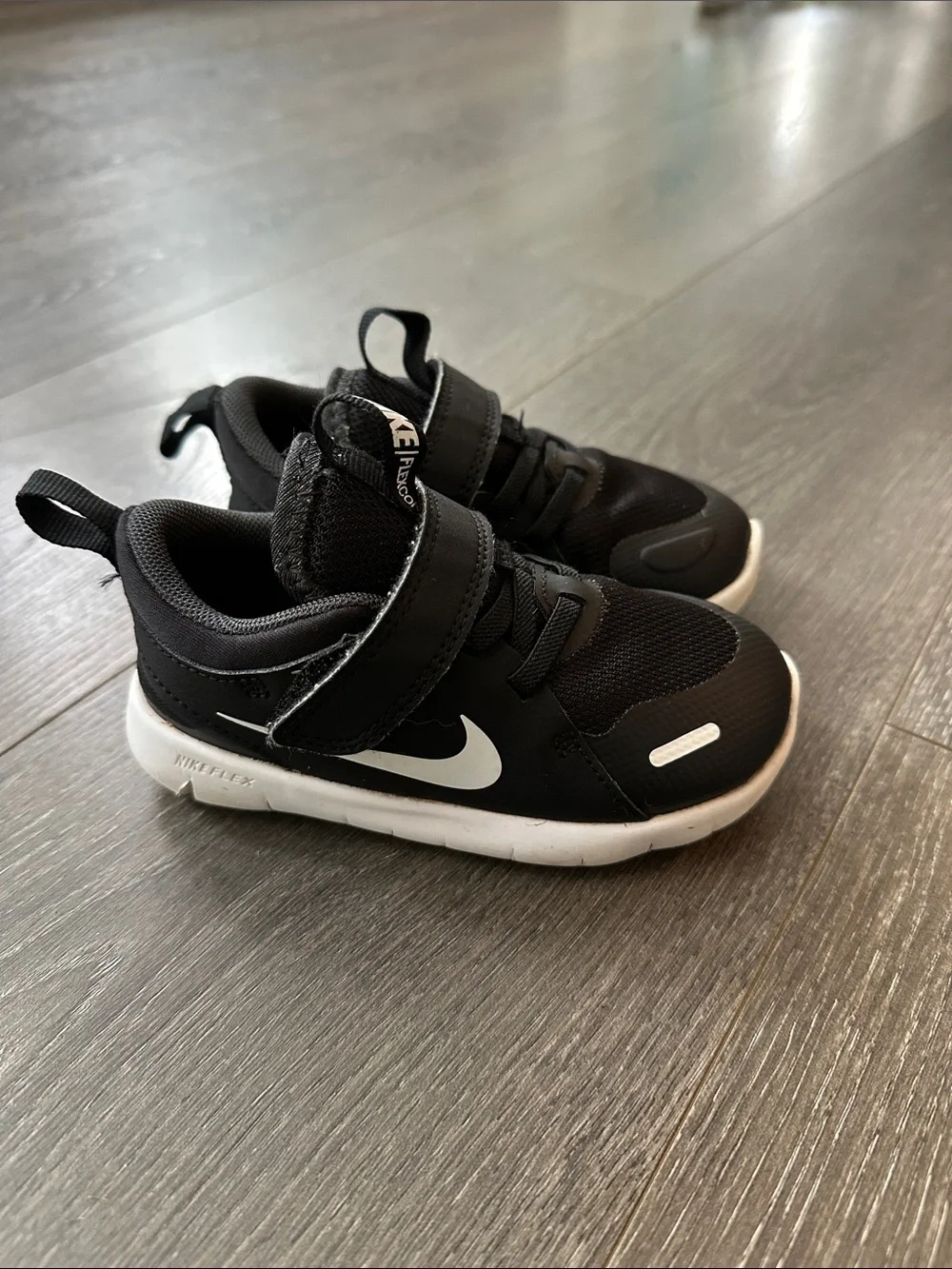 Nike Flex Contact 4